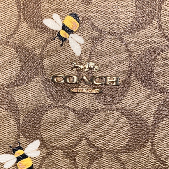 Coach City Tote Signature Logo Canvas Large Tote with Bee Print Like New - Picture 2 of 14